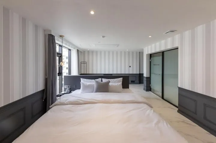 Brown Dot Hotel Nampo Jagalchi Μπουσάν