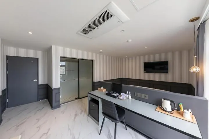 Brown Dot Hotel Nampo Jagalchi Μπουσάν